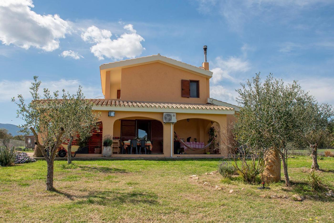 Beth La Casa Della Luna Annunziata  ภายนอก รูปภาพ
