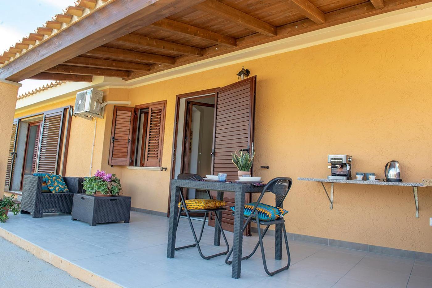 Beth La Casa Della Luna Annunziata  ภายนอก รูปภาพ